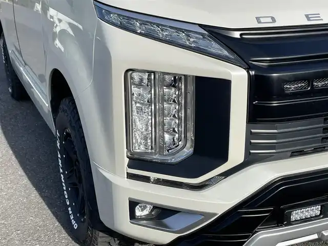 三菱 デリカＤ：５ P 千葉県 2020(令2)年 5.9万km ウォームホワイトパール AIS検査済み社外パーツ取付済み/【4WD ディーゼル 8人乗り】/ワンオーナー/オートステップ/リフトアップキット（社外）/ＪＡＯＳフロントバンパーガード（社外）/マドリスグリル（社外）/純正大型液晶メモリナビ/（フルセグTV/Bluetooth Audio/Music Catcher/HDMI）/フリップダウンモニター/マルチアラウンドビューモニター/クルーズコントロール/プッシュスタート/スマートキー/両側パワースライドドア/パワーバックドア/ETC/ルーフビームガーニッシュ