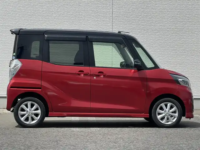 日産 デイズ ルークス ハイウェイスター Xターボ 秋田県 2017(平29)年 5.4万km スパークリングレッド/ブラック 純正ナビ/衝突軽減システム/LEDヘッドライト/ターボ/フルセグ/片側パワスラ/スマートキー/純正アルミ/アイドリングストップ/オートマチックハイビーム/プッシュスタート/ドライブレコーダー/ステアリングスイッチ/社外フロアマット/純正ドアバイザー/ETC/オートライト/オートエアコン/パワーステアリング/パワーウィンドウ/横滑り防止/電動格納ウィンカーミラー/保証書/取扱説明書/記録簿