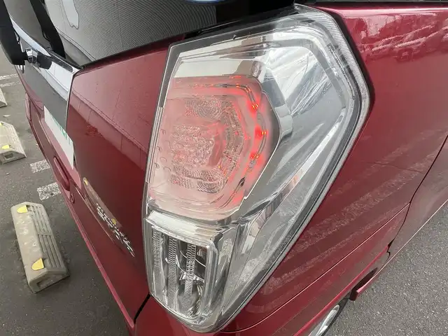 日産 デイズ ルークス ハイウェイスター Xターボ 秋田県 2017(平29)年 5.4万km スパークリングレッド/ブラック 純正ナビ/衝突軽減システム/LEDヘッドライト/ターボ/フルセグ/片側パワスラ/スマートキー/純正アルミ/アイドリングストップ/オートマチックハイビーム/プッシュスタート/ドライブレコーダー/ステアリングスイッチ/社外フロアマット/純正ドアバイザー/ETC/オートライト/オートエアコン/パワーステアリング/パワーウィンドウ/横滑り防止/電動格納ウィンカーミラー/保証書/取扱説明書/記録簿