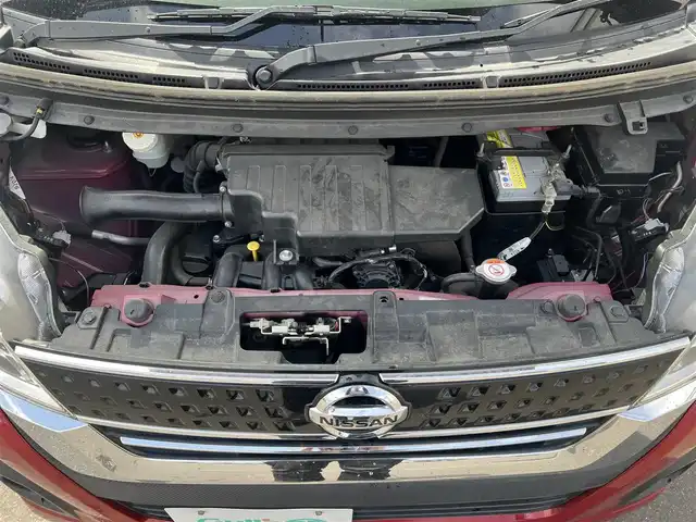 日産 デイズ ルークス ハイウェイスター Xターボ 秋田県 2017(平29)年 5.4万km スパークリングレッド/ブラック 純正ナビ/衝突軽減システム/LEDヘッドライト/ターボ/フルセグ/片側パワスラ/スマートキー/純正アルミ/アイドリングストップ/オートマチックハイビーム/プッシュスタート/ドライブレコーダー/ステアリングスイッチ/社外フロアマット/純正ドアバイザー/ETC/オートライト/オートエアコン/パワーステアリング/パワーウィンドウ/横滑り防止/電動格納ウィンカーミラー/保証書/取扱説明書/記録簿