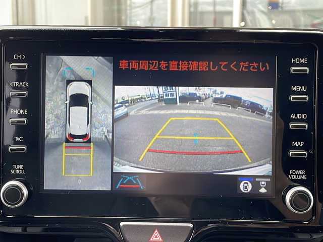 トヨタ ヤリスクロス Z 静岡県 2023(令5)年 1万km プラチナホワイトパールマイカ 【主要装備】/純正ディスプレイオーディオ　/レーダークルーズコントロール　/メモリナビ　/ハーフレザーシート　/Ｂｌｕｅｔｏｏｔｈ　/パノラミックビューモニター　/シートヒーター　/ブラインドスポットビューモニター　/ドラレコ/純正18インチアルミホイール/プッシュスタート/スマートキー/パワーシート/LEDヘッドライト/スペアキー有り