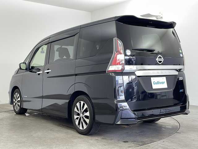 日産 セレナ ハイウェイスター Vセレクション 兵庫県 2017(平29)年 4.6万km ダイヤモンドブラック ・純正9インチSDナビ/CD/DVD/TV/BT/SD/・ビルトインETC/・アラウンドビューモニター/・両側パワースライドドア/・ハンズフリースライドドア/・クルーズコントロール/・パーキングアシスト/・前後ドライブレコーダー/・エマージェンシーブレーキ/・車線逸脱警報/・アイドリングストップ/・LEDヘッドライト/・オートライト/・プッシュスタート/・スマートキー