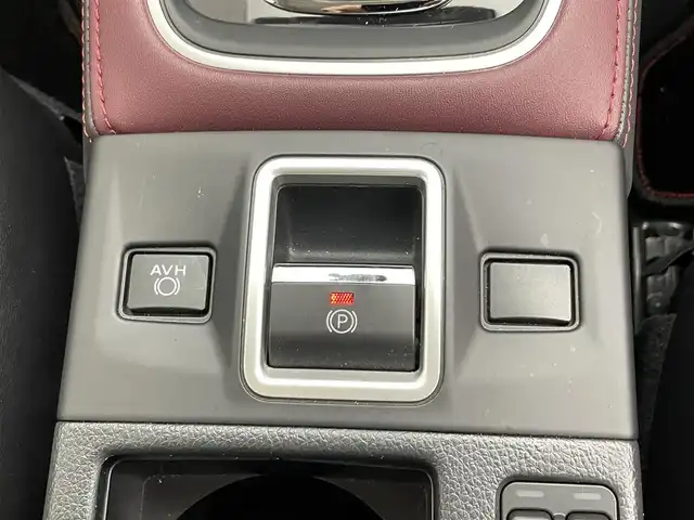 スバル レヴォーグ 2．0STIスポーツアイサイト 滋賀県 2018(平30)年 2.6万km ピュアレッド 禁煙車/純正8型ナビ/CD.DVD.Bluetooth.フルセグ/バック・サイド・フロントカメラ/アイサイトVer3/衝突軽減ブレーキ/レーダークルーズコントロール/レーンキープアシスト/車線逸脱警報/レザーシート/パドルシフト/前席シートヒーター/前席パワーシート（メモリー付き）/ブラインドスポットモニター/ETC/前方ドライブレコーダー/デジタルインナーミラー/電子パーキング/オートブレーキホールド