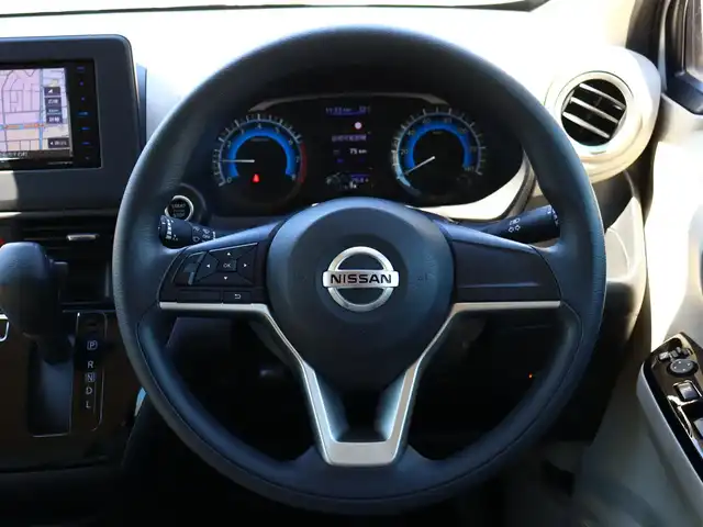 日産 デイズ X 福島県 2021(令3)年 4.2万km ホワイトパール  ワ ン オ ー ナ ー/ 4     W     D/ 社 外 ナ ビ・フ ル セ グ T V/ ア ラ ウ ン ド ビ ュ ー カ メ ラ/ 純 正 エ ン ジ ン ス タ ー タ ー/ 前 左 右 シ ー ト ヒ ー タ ー/ イ ン テ リ キ ー/ エ マ ー ジ ェ シ ー ブ レ ー キ/ 純 正 １ ４ イ ン チ ア ル ミ ホ イ ル/ 新　車　保　証　書/ 取　扱　説　明　書