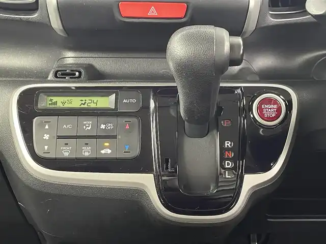 ホンダ Ｎ ＢＯＸ G SSパッケージ 埼玉県 2015(平27)年 7.3万km プレミアムホワイトパール 両側パワースライドドア/純正メモリナビ(型式：VXM-155VSi)/CD/DVD/Bluetooth/フルセグ/バックカメラ/ドライブレコーダー/ETC/純正14インチAW/純正フロアマット/プッシュスタート/スマートキー