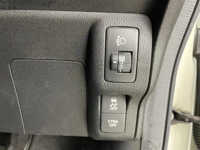 ホンダ Ｎ ＢＯＸ G SSパッケージ 埼玉県 2015(平27)年 7.3万km プレミアムホワイトパール 両側パワースライドドア/純正メモリナビ(型式：VXM-155VSi)/CD/DVD/Bluetooth/フルセグ/バックカメラ/ドライブレコーダー/ETC/純正14インチAW/純正フロアマット/プッシュスタート/スマートキー