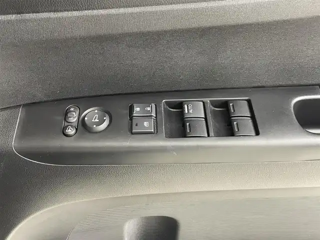 ホンダ Ｎ ＢＯＸ G SSパッケージ 埼玉県 2015(平27)年 7.3万km プレミアムホワイトパール 両側パワースライドドア/純正メモリナビ(型式：VXM-155VSi)/CD/DVD/Bluetooth/フルセグ/バックカメラ/ドライブレコーダー/ETC/純正14インチAW/純正フロアマット/プッシュスタート/スマートキー