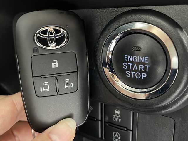 トヨタ ルーミー カスタムG 広島県 2021(令3)年 3.1万km レーザーブルークリスタルシャイン 禁煙/純正９インチディスプレイオーディオ/バックカメラ/両側パワースライドドア/レーダークルーズコントロール/衝突回避支援ブレーキ/車線逸脱警報機能/オートハイビーム/シートヒーター/ＬＥＤ/ＥＴＣ/純正１４インチアルミホイール/スマートキー/スペアキー