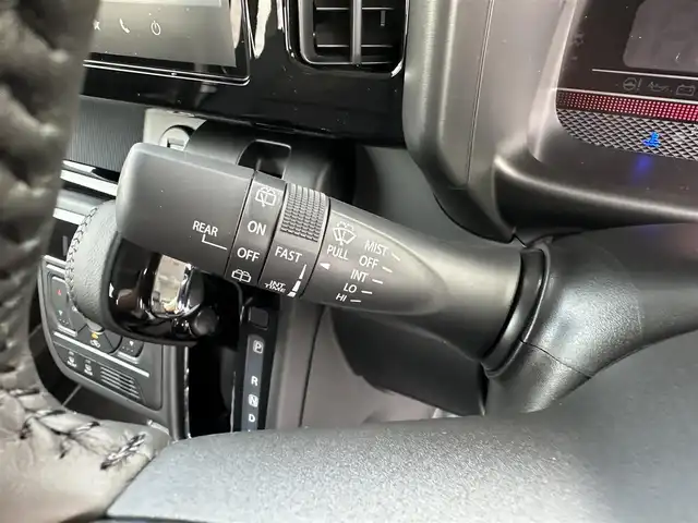 スズキ スペーシア カスタム HYBRID XS 滋賀県 2025(令7)年 0.1千km ピュアホワイトパール/ブラック2トーン 届出済み未使用車/純正9型ナビ/・CD/DVD/Blutooth/USB/全方位カメラ/両側パワースライドドア/ヘッドアップディスプレイ/追従付クルーズコントロール/LEDヘッドライト/シートヒーター/ステアリングヒーター/ステアリングリモコン/スマートキー/衝突軽減ブレーキ/横滑り防止/前後コーナーセンサー/電動格納ミラー/純正１５AW