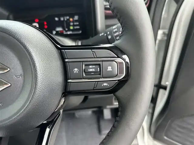 スズキ スペーシア カスタム HYBRID XS 滋賀県 2025(令7)年 0.1千km ピュアホワイトパール/ブラック2トーン 届出済み未使用車/純正9型ナビ/・CD/DVD/Blutooth/USB/全方位カメラ/両側パワースライドドア/ヘッドアップディスプレイ/追従付クルーズコントロール/LEDヘッドライト/シートヒーター/ステアリングヒーター/ステアリングリモコン/スマートキー/衝突軽減ブレーキ/横滑り防止/前後コーナーセンサー/電動格納ミラー/純正１５AW