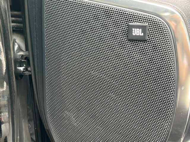 トヨタ ヴェルファイア Z Gエディション 京都府 2017(平29)年 5.7万km 黒 純正ナビ１０インチナビ　サンルーフ　純正フリップダウンモニター　ＪＢＬサウンド　バックカメラ　パワーシート　シートヒーター　両側パワースライドドア　パワーバックドア　モデリスタエアロ　禁煙車