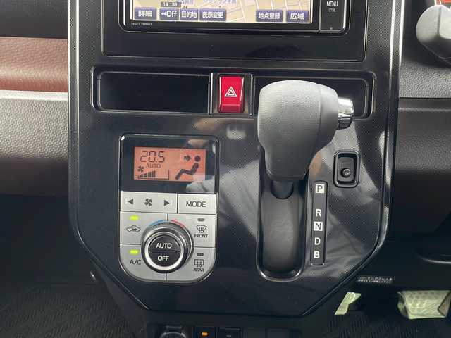トヨタ タンク G－T 山口県 2018(平30)年 3.3万km ブラックマイカメタリック 純正ナビ　【NSZT-W66T】/・Bluetooth接続/・フルセグテレビ/・DVD再生機能有/ETC/スマートアシスト/・衝突警報機能/・衝突回避支援ブレーキ機能/・誤発進抑制制御機能/・後方誤発進抑制制御機能/・車線逸脱警報機能/・先行車発進お知らせ機能/レーダークルーズコントロール/シートヒーター/純正フロアマット/両側パワースライドドア/スマートキー/プッシュスタート/社外マフラー　【柿本改】/ドアバイザー/ウィンカーミラー/保証書