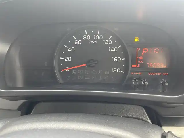 トヨタ パッソ X Lパッケージ 道央・札幌 2023(令5)年 7.5万km パールホワイトⅢ ・４WD/・衝突軽減システム/・盗難防止装置/・寒冷地仕様/・バックカメラ/・メモリナビ/・Bluetooth/・ワンセグTV/・プッシュスタート/・パーキングアシスト/・シートヒーター/・コーナーセンサー/・オートライト/・オートハイビーム/・アイドリングストップ/・LEDヘッドライト/・スマートキー/・ドアバイザー