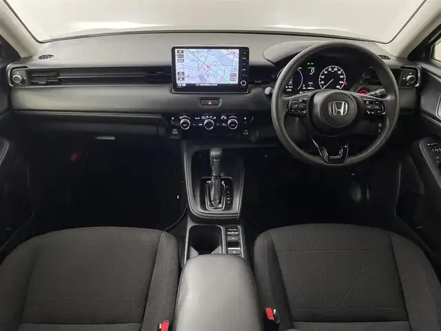 ホンダ ヴェゼル ハイブリッド e:HEV X 道央・札幌 2022(令4)年 6.3万km サンドカーキパール ・４WD/・寒冷地仕様/・純正ナビゲーション/　CD/DVD/BT/フルセグ/iPod/SD/・ビルトインETC/・社外ドライブレコーダー前後/・バックカメラ/・衝突軽減ブレーキ/・横滑り防止装置/・レーダークルーズコントロール/・レーンキープアシスト/・前後コーナーセンサー/・前席シートヒーター/・オートライト/・オートマチックハイビーム/・LEDヘッドライト/・パドルシフト/・ダウンヒルアシストコントロール/・純正フロアマット/・プッシュスタート/・スマートキー/・純正AW16インチ/・ステアリングスイッチ