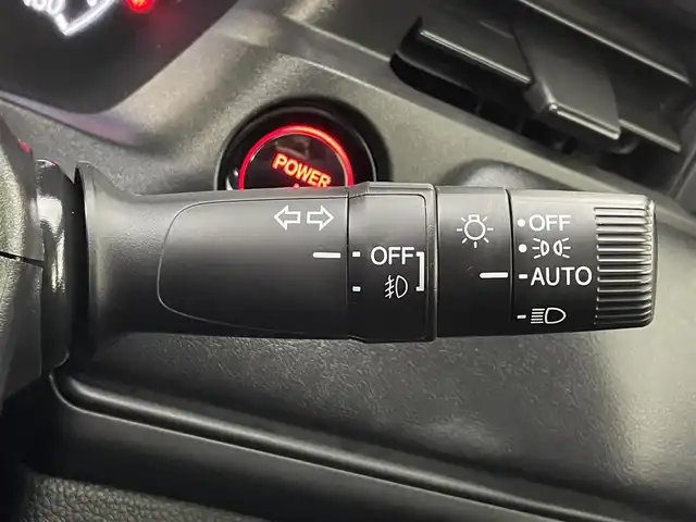 ホンダ ヴェゼル ハイブリッド e:HEV X 道央・札幌 2022(令4)年 6.3万km サンドカーキパール ・４WD/・寒冷地仕様/・純正ナビゲーション/　CD/DVD/BT/フルセグ/iPod/SD/・ビルトインETC/・社外ドライブレコーダー前後/・バックカメラ/・衝突軽減ブレーキ/・横滑り防止装置/・レーダークルーズコントロール/・レーンキープアシスト/・前後コーナーセンサー/・前席シートヒーター/・オートライト/・オートマチックハイビーム/・LEDヘッドライト/・パドルシフト/・ダウンヒルアシストコントロール/・純正フロアマット/・プッシュスタート/・スマートキー/・純正AW16インチ/・ステアリングスイッチ