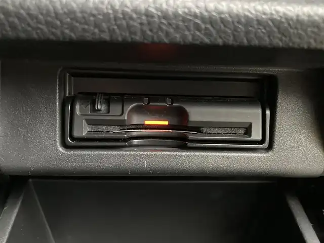 日産 エルグランド 250ハイウェイスターS 静岡県 2016(平28)年 11.7万km ファントムブラック (株)IDOMが運営する【じしゃロン焼津店】の自社ローン専用車両になります。こちらは現金またはオートローンご利用時の価格です。自社ローンご希望の方は別途その旨お申付け下さい /純正ＳＤナビ/（フルセグＴＶ/Ｂｌｕｅｔｏｏｔｈ接続/ＣＤ/ＤＶＤ/ミュージックサーバー）/両側パワースライドドア/バックカメラ/フリップダウンモニター/ETC/LEDヘッドライト/オートライト/プッシュスタート＆スマートキー