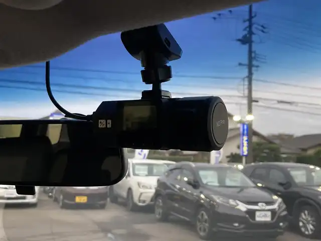 日産 エルグランド 250ハイウェイスターS 静岡県 2016(平28)年 11.7万km ファントムブラック (株)IDOMが運営する【じしゃロン焼津店】の自社ローン専用車両になります。こちらは現金またはオートローンご利用時の価格です。自社ローンご希望の方は別途その旨お申付け下さい /純正ＳＤナビ/（フルセグＴＶ/Ｂｌｕｅｔｏｏｔｈ接続/ＣＤ/ＤＶＤ/ミュージックサーバー）/両側パワースライドドア/バックカメラ/フリップダウンモニター/ETC/LEDヘッドライト/オートライト/プッシュスタート＆スマートキー