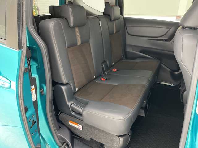 トヨタ シエンタ G クエロ 愛知県 2019(令1)年 4.1万km ブラックマイカ/ラディアントグリーンメタリック 2トーン トヨタセーフティセンス/純正9こ型ナビ　SDカードなし/全方位カメラ/両側パワースライドドア/シートヒーター/Bluetooth/コーナーセンサー/純正アルミホイール/LEDヘッドライト/オートマチックハイビーム/ドライブレコーダー/ETC/衝突軽減システム/フルセグ/Bluetooth/ステアリングスイッチ/スマートキー/プッシュスタート