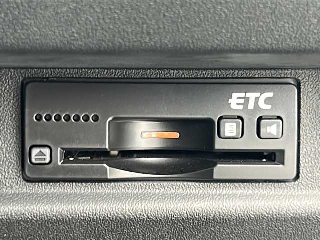 スズキ ジムニー XC 三重県 2018(平30)年 1.6万km ピュアホワイトP 禁煙/純正8型ナビ/ナビ連動ドラレコ/バックカメラ/ビルトインETC/シートヒーター/レーンキープアシスト/衝突被害軽減システム/クルーズコントロール/ダウンヒルアシストコントロール/LEDオートライト/フォグランプ/ステアリングスイッチ/電動格納ミラー/純正16インチAW