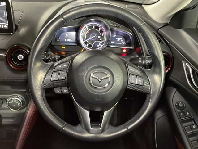 マツダ ＣＸ－３ XD ツーリング 広島県 2015(平27)年 6.8万km セラミックM 純正ナビ　/バックカメラ　/フルセグＴＶ　/クルーズコントロール　/ブラインドスポットモニター　/ＢＯＳＥプレミアムサウンドシステム　/オートライト　/衝突軽減ブレーキ　/ＬＥＤヘッドランプ　/スマートキー　/ＥＴＣ/純正18インチアルミホイール(215/50/R18)/エアバック（運転席/助手席/サイド/カーテン）