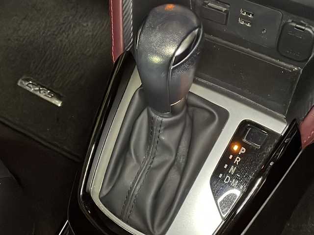 マツダ ＣＸ－３ XD ツーリング 広島県 2015(平27)年 6.8万km セラミックM 純正ナビ　/バックカメラ　/フルセグＴＶ　/クルーズコントロール　/ブラインドスポットモニター　/ＢＯＳＥプレミアムサウンドシステム　/オートライト　/衝突軽減ブレーキ　/ＬＥＤヘッドランプ　/スマートキー　/ＥＴＣ/純正18インチアルミホイール(215/50/R18)/エアバック（運転席/助手席/サイド/カーテン）