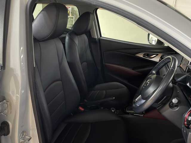 マツダ ＣＸ－３ XD ツーリング 広島県 2015(平27)年 6.8万km セラミックM 純正ナビ　/バックカメラ　/フルセグＴＶ　/クルーズコントロール　/ブラインドスポットモニター　/ＢＯＳＥプレミアムサウンドシステム　/オートライト　/衝突軽減ブレーキ　/ＬＥＤヘッドランプ　/スマートキー　/ＥＴＣ/純正18インチアルミホイール(215/50/R18)/エアバック（運転席/助手席/サイド/カーテン）