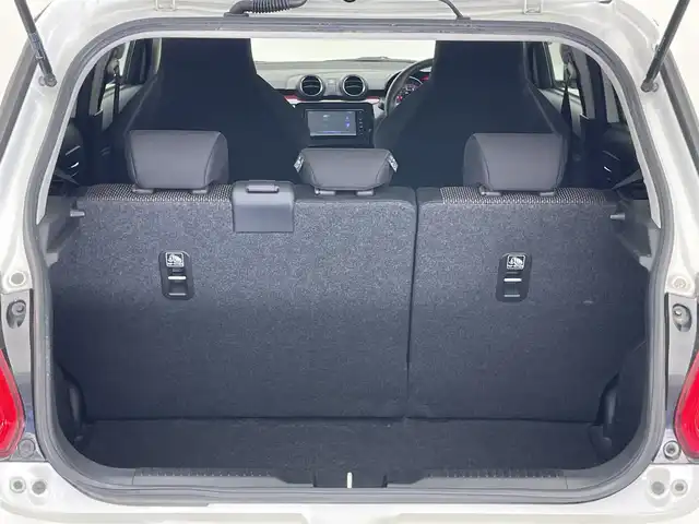 スズキ スイフト スポーツ セーフティPKG 愛知県 2018(平30)年 9.1万km ピュアホワイトP 純正ナビ　シートヒーター　禁煙　ＭＴ車　フルセグＴＶ　Ｂｌｕｅｔｏｏｔｈ　デュアルセンサーブレーキ　衝突軽減　追従クルコン　車線逸脱　ＥＴＣ　ナビ連動ドラレコ　ＬＥＤオートライト　純正フロアマット