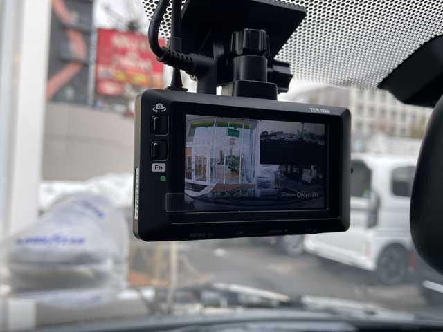 トヨタ ヴァンガード 240S 道央・札幌 2010(平22)年 6.9万km ブラック ・ワンオーナー/・4WD/・寒冷地仕様/・純正HDDナビ/・CD/DVD/SD/HDD/AUX/フルセグTV/・Bluetooth接続/・バックカメラ/・ETC/・ダウンヒルアシストコントロール/・MTモード付AT/・パドルシフト/・横滑り防止装置/・HIDヘッドライト/・フォグランプ/・純正エンジンスターター/・前後ドライブレコーダー/・社外グリル/・積込純正グリル/・積込パイプネット/・積込夏タイヤ純正AWセット　16年製/・スマートキー/・スペアキー