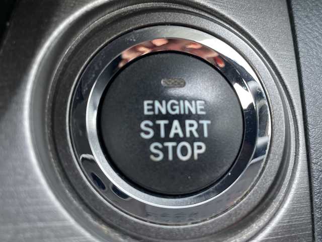 トヨタ ヴァンガード 240S 道央・札幌 2010(平22)年 6.9万km ブラック ・ワンオーナー/・4WD/・寒冷地仕様/・純正HDDナビ/・CD/DVD/SD/HDD/AUX/フルセグTV/・Bluetooth接続/・バックカメラ/・ETC/・ダウンヒルアシストコントロール/・MTモード付AT/・パドルシフト/・横滑り防止装置/・HIDヘッドライト/・フォグランプ/・純正エンジンスターター/・前後ドライブレコーダー/・社外グリル/・積込純正グリル/・積込パイプネット/・積込夏タイヤ純正AWセット　16年製/・スマートキー/・スペアキー