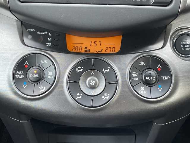 トヨタ ヴァンガード 240S 道央・札幌 2010(平22)年 6.9万km ブラック ・ワンオーナー/・4WD/・寒冷地仕様/・純正HDDナビ/・CD/DVD/SD/HDD/AUX/フルセグTV/・Bluetooth接続/・バックカメラ/・ETC/・ダウンヒルアシストコントロール/・MTモード付AT/・パドルシフト/・横滑り防止装置/・HIDヘッドライト/・フォグランプ/・純正エンジンスターター/・前後ドライブレコーダー/・社外グリル/・積込純正グリル/・積込パイプネット/・積込夏タイヤ純正AWセット　16年製/・スマートキー/・スペアキー