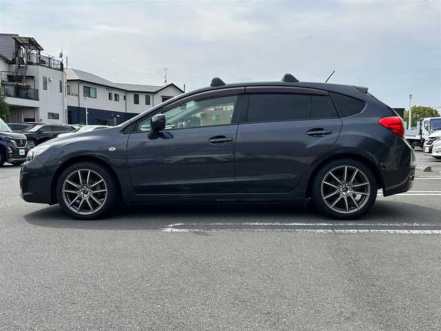 スバル インプレッサ スポーツ 1．6i－L 静岡県 2012(平24)年 7.2万km ダークグレーメタリック エンジンスタートボタン/パワーステアリング/パワーウィンドウ/アイドリングストップ/スマートキー/オートエアコン/Bluetooth/純正ETC/TV（フルセグ）/SDナビ/純正フロアマット/布シート/ルーフレール/アルミホイール（レオニス）/ABS/横滑り防止装置/カーテンエアバック/ヒルスタートアシストシステム
