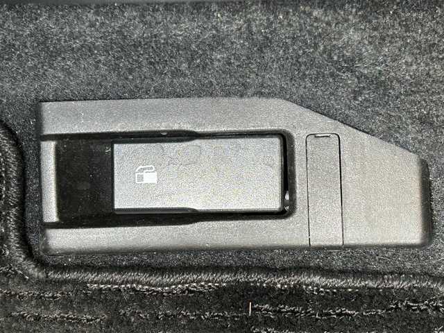 スバル インプレッサ スポーツ 1．6i－L 静岡県 2012(平24)年 7.2万km ダークグレーメタリック エンジンスタートボタン/パワーステアリング/パワーウィンドウ/アイドリングストップ/スマートキー/オートエアコン/Bluetooth/純正ETC/TV（フルセグ）/SDナビ/純正フロアマット/布シート/ルーフレール/アルミホイール（レオニス）/ABS/横滑り防止装置/カーテンエアバック/ヒルスタートアシストシステム