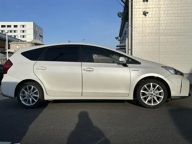 トヨタ プリウス α S ツーリングセレクション 長崎県 2015(平27)年 6万km ホワイトパールクリスタルシャイン ワンオーナー/純正ナビ（FM/AM/BT/TV）/プッシュスタート/ドライブモードセレクト/スマートキー/ビルトインETC/ABS/純正フロアマット/純正アルミホイール