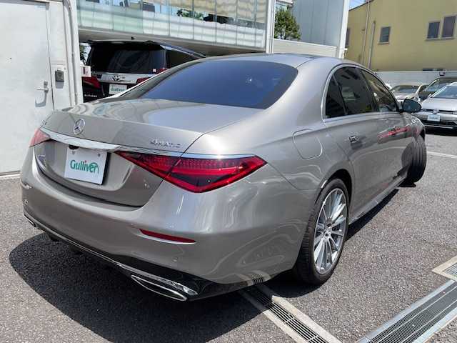 メルセデス・ベンツ Ｓ５００ 4マチック AMGライン 東京都 2021(令3)年 0.9万km モハーベシルバー レーダーセーフティパッケージ（詳細は検査員記入欄参照）/レザーエクスクルーシブパッケージ/3Dコックピッドディスプレイ/ARヘッドアップディスプレイ/パノラミックスライディングルーフ/ワンオーナー/保証書/取説/R3.6ディーラー記録簿/スマートキー×２/クライメントコントロール/前席エナジャイジングパッケージ/木目&革巻きステア/パドルシフト/ヒーター/電動チルト/ダイヤモンドステッチ入ナッパ黒レザーシート/前メモリ付パワーシート＆ベンチレーター＆リラクゼーション機能・全席シートヒーター/リアオートサンシェード・後席充電用USB/メルセデスミーコネクト/12.8インチ有機ELメディアディスプレイ・ダッシュカム/ARナビ・フルセグTV/BT/USB/AppleCarPlay/AndroidAuto/ブルメスター3Dサラウンドサウンドシステム/360度カメラシステム・アクティブパーキングアシスト・パークトロニック/2.0ビルトインETC＆純正前後ドラレコ/AMG20インチアルミ/全ドアイージークロージャー/LEDパフォーマンスライト/アダプティブハイビームアシスト+・オートライト/パワートランク/AUTOHOLD