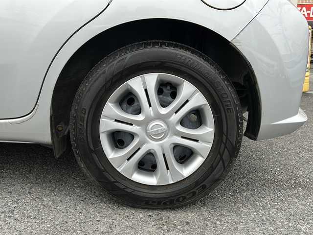日産 ノート X 神奈川県 2018(平30)年 0.9万km ブリリアントシルバー 純正ディーラーナビ(CD/AUX/BT/ワンセグTV)/衝突被害軽減ブレーキ/レーンキープアシスト/横滑り防止装置/アイドリングストップ/プッシュスタート/オートライト/ステアリングスイッチ/ISOFIX/スペアキー×１/ワンオーナー/保証書