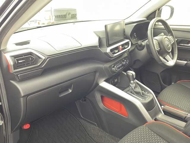 トヨタ ライズ Z 兵庫県 2020(令2)年 5万km ブラックマイカメタリック ・純正9型ディスプレイオーディオ＆TV＆BT＆USB/・アラウンドビューモニター/・スマートアシスト/・プリクラッシュセーフティ/・レーンキープアシスト/・レーダークルーズコントロール/・オートマチックハイビーム/・クリアランスソナー/・誤発進抑制機能/・前方ドライブレコーダー/・リアフォグランプ/・前席シートヒーター/・純正フロアマット/・ビルトインETC/・スマートキー/・スペアキー/・プッシュスタート/・カーテンエアバック/・LEDヘッドライト/・オートライト