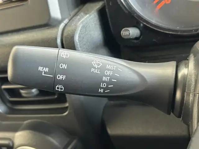 スズキ ジムニー XL 岩手県 2019(平31)年 3.1万km ジャングルグリーン ワンオーナー/プッシュスタート/ETC/4wd/ワンオーナー/ルーフキャリア/サマータイヤ詰め込み/ドライブレコーダー前後/フロアマット純正/シートヒーター/背面タイヤ/横滑り防止装置/ダウンヒルアシスト/Ｗエアバック