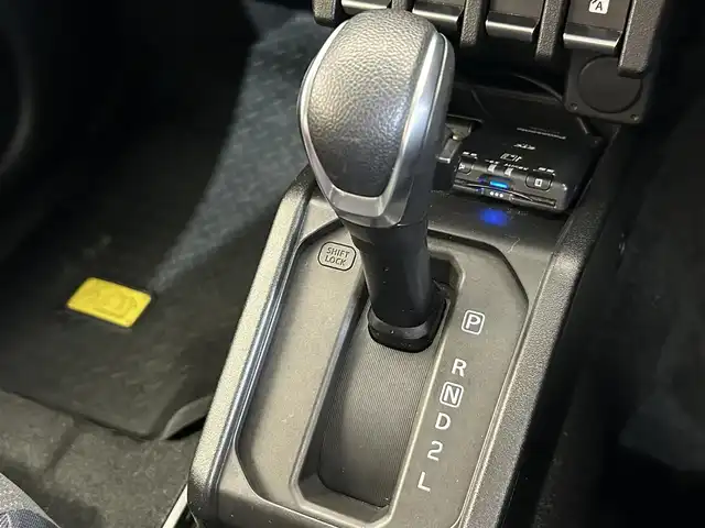スズキ ジムニー XL 岩手県 2019(平31)年 3.1万km ジャングルグリーン ワンオーナー/プッシュスタート/ETC/4wd/ワンオーナー/ルーフキャリア/サマータイヤ詰め込み/ドライブレコーダー前後/フロアマット純正/シートヒーター/背面タイヤ/横滑り防止装置/ダウンヒルアシスト/Ｗエアバック