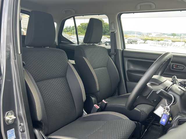スズキ クロスビー HYBRID MX 富山県 2018(平30)年 3.7万km ミネラルグレーM ４ＷＤ　/ケンウッド７インチナビ(MDV-D207BT)/シートヒーター(D/N)　/スペアキー　/ダウンヒルアシストコントロール　/純正ＥＴＣ　/ドライブレコーダー　/純正アルミホイール　/MTモード付　/取扱説明書　/保証書　/ナビ取扱説明書　
