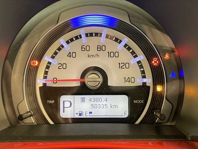 スズキ ハスラー Jスタイル 岐阜県 2015(平27)年 5.1万km フェニックスレッドパール/ホワイト2トーンルーフ 衝突軽減ブレーキ/純正ナビ /バックカメラ/Bluetooth/フルセグTV/前席シートヒーター/ビルトインETC/アイドリングストップ/スマートキー/プッシュスタート/HIDヘッドライト/フォグライト/ドライブレコーダー/純正ゴムマット