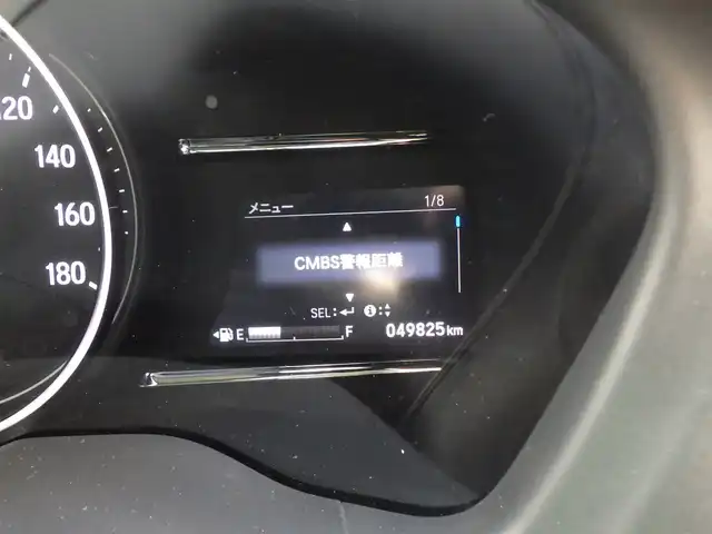 ホンダ ヴェゼル ハイブリッド X ホンダセンシング 千葉県 2016(平28)年 5万km ミスティックグリーンパール ホンダセンシング/●衝突軽減ブレーキ 〈CMBS〉/●歩行者事故低減ステアリング/●ACC 〈アダプティブ・クルーズ・コントロール〉/●LKAS 〈車線維持支援システム〉/●路外逸脱抑制機能/●誤発進抑制機能/●先行車発進お知らせ機能/●標識認識機能/社外ナビ/・CD/DVD/・Bluetooth/・フルセグTV/後席モニター（LZ-900）/ETC/ドライブレコーダー/革巻きステアリング/パドルシフト/電動パーキングブレーキ/ブレーキホールド/LEDヘッドランプ/フォグランプ/オートライト/スマートキー＆プッシュスタート/電動格納ミラー/純正16インチAW/純正フロアマット/ドアバイザー/W/サイド/カーテンエアバッグ