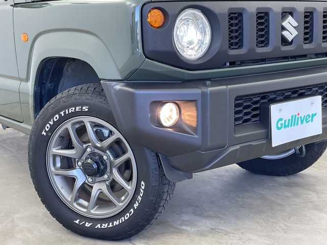 スズキ ジムニー XC 新潟県 2022(令4)年 5万km ジャングルグリーン 4WD/スズキセーフティサポート/　　・デュアルセンサーブレーキサポート/　　・誤発進抑制機能/　　・車線維持支援システム/　　・ふらつき警報機能/　　・ハイビームアシスト/　　・先行車発進お知らせ機能/　　・標識認識機能/クルーズコントロール/ヒルディセントコントロール/純正8インチナビ　　/　　（CD/DVD/BT/フルセグTV）/バックカメラ/ドライブレコーダー/ホワイトレタータイヤ/ビルトインETC/革巻きステアリング/ステアリングリモコン/シートヒーター（前席）/電動格納ウィンカーミラー/ミラーヒーター/純正LEDヘッドライト/フォグランプ/取扱説明書/保証書