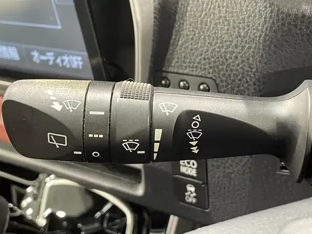 トヨタ ヴォクシー ZS 煌 愛知県 2018(平30)年 5.6万km イナズマスパーキングブラックガラスフレーク 純正10インチナビ/フルセグ/両側電動スライドドア/トヨタセーフティセンス/禁煙車/ドライブレコーダー/バックカメラ/純正16インチアルミ/後期モデル/LEDヘッドライト/フォグランプ/オートライト/オートハイビーム/クルーズコントロール/キーレス/ドライブレコーダー/電動格納ミラー/アイドリングストップ/ビルトインETC/プッシュスタート/Wエアコン/純正フロアマット