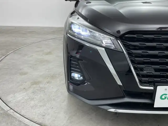日産 キックス X 群馬県 2020(令2)年 2.1万km ナイトベールパープル 純正9型ナビ　全周囲カメラ　デジタルインナーミラー　アダプティブクルーズコントロール　ハーフレザーシート　純正ビルトインETC LEDヘッドライト　スマートキー　衝突被害軽減ブレーキ　禁煙車