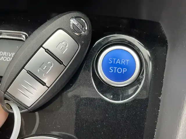 日産 キックス X 群馬県 2020(令2)年 2.1万km ナイトベールパープル 純正9型ナビ　全周囲カメラ　デジタルインナーミラー　アダプティブクルーズコントロール　ハーフレザーシート　純正ビルトインETC LEDヘッドライト　スマートキー　衝突被害軽減ブレーキ　禁煙車