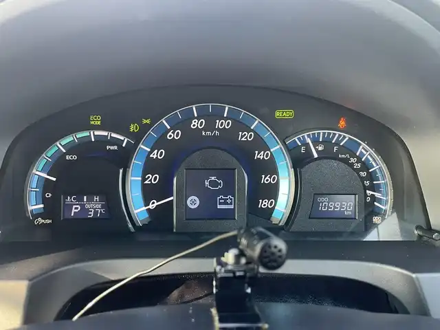 トヨタ カムリ ハイブリット Gパッケージ 埼玉県 2013(平25)年 11万km アティチュードブラックマイカ (株)IDOMが運営する【じしゃロン鳩ヶ谷店】の自社ローン専用車両になりますこちらは現金またはオートローンご利用時の価格です。自社ローンご希望の方は別途その旨お申付け下さい/社外HDDナビ/フルセグテレビ/バックカメラ/クルーズコントロール/プッシュスタート/ETC/純正HID/前後ドライブレコーダー/社外19インチAW/革巻ステアリング/運転席パワーシート