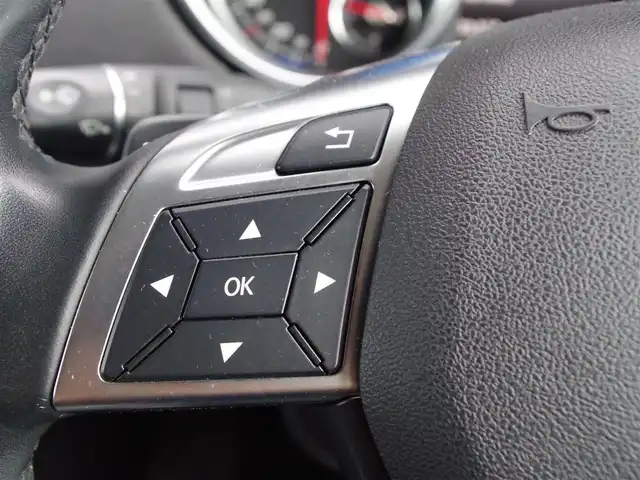 メルセデス・ベンツ ゲレンデヴァーゲン Ｇ３５０ｄ 埼玉県 2017(平29)年 4.9万km 黒 グレーレザーシート/アダプティブクルーズコントロール/ラグジュアリーパッケージ/電動スライディングルーフ/harman/kardon/CarPlay/ブラインドスポットモニター/バックカメラ/純正ナビ/ドラレコ/ETC/フルセグTV/シートヒーター/シートポジションメモリー機能