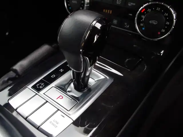メルセデス・ベンツ ゲレンデヴァーゲン Ｇ３５０ｄ 埼玉県 2017(平29)年 4.9万km 黒 グレーレザーシート/アダプティブクルーズコントロール/ラグジュアリーパッケージ/電動スライディングルーフ/harman/kardon/CarPlay/ブラインドスポットモニター/バックカメラ/純正ナビ/ドラレコ/ETC/フルセグTV/シートヒーター/シートポジションメモリー機能