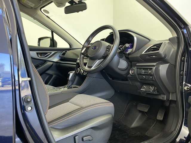 スバル ＸＶ ハイブリッド 2．0e－L アイサイト 秋田県 2021(令3)年 2.8万km ダークブルーパール 純正ナビ【AM/FM/BT/CD/DVD】/フルセグＴＶ　/ＬＥＤヘッドライト　/Ｆ・Ｓ・Ｒカメラ　/スマートキー　/プッシュスタート　/衝突被害軽減システム　/前方ドライブレコーダー　/前席パワーシート　/自動パーキングブレーキ　/横滑り防止装置/クリアランスソナー /ステアリングリモコン/社外フロアマット/レーンキープアシスト/ETC/AVH/SRH/ヒルディセントコントロール/オートエアコン /オートライト/パドルシフト/クルーズコントロール/電格ミラー/革巻きステアリング/コーナーセンサー /純正AW/サイドバイザー /ウィンカーミラー /フォグライト