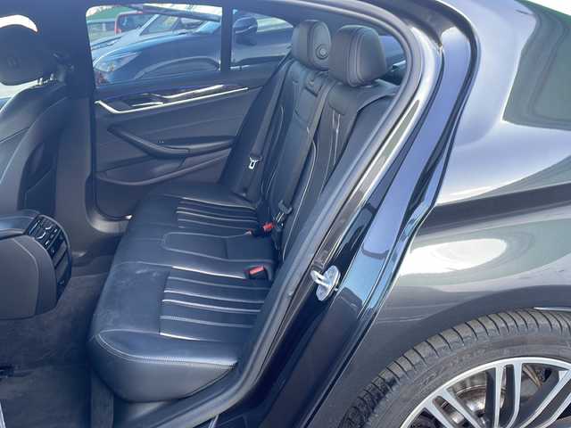 ＢＭＷ ５２３ｄ Mスポーツ 岡山県 2018(平30)年 6.4万km ソフィスト・グレー・ブリリアント・エフェクト 純正メモリナビ/（ラジオ/フルセグ/DISC/USB/BT）/全方位カメラ/サンルーフ/ヘッドアップディスプレイ/オートブレーキホールド/ブラインドスポットモニター/追従式クルーズコントロール/ETC/LEDヘッドライト/合皮シート/前席シートヒーター/前席エアーシート/前席パワーシート/前後コーナーセンサー/置くだけ充電/純正19インチAW/パドルシフト